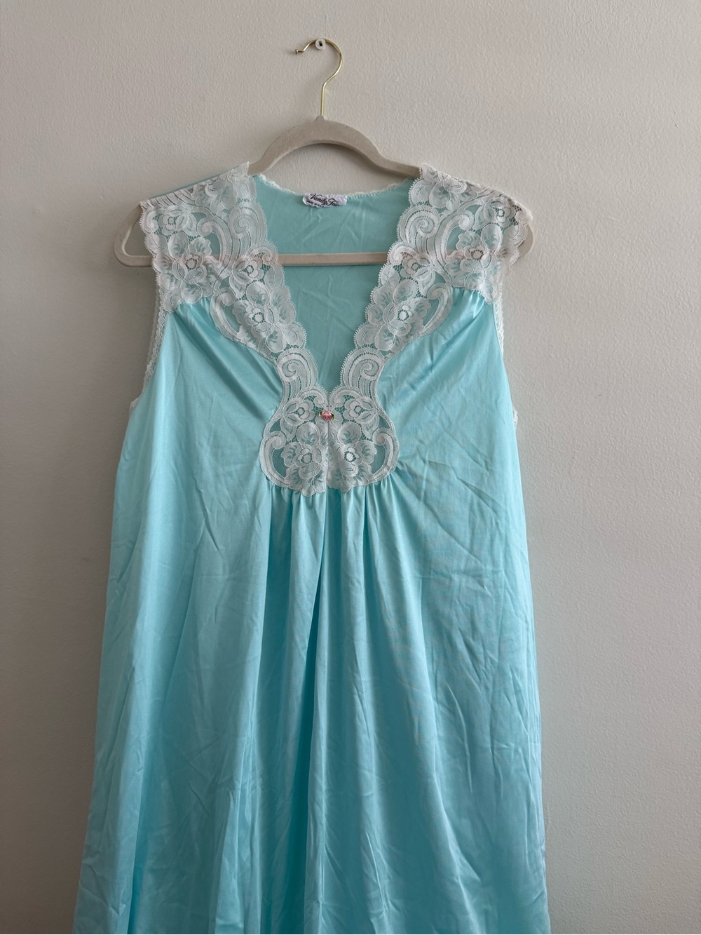 Vintage made in USA Vanity Fair Light Blue Lace-Trim Nightgown